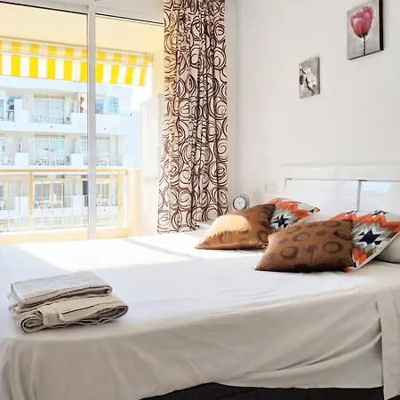 Apartament Modern With Pool