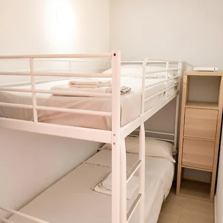 Apartament Modern With Pool *