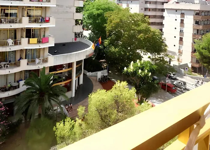 Modern With Pool Apartment