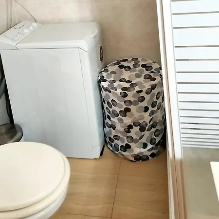 דירה Modern In With Shared Pool סאלו