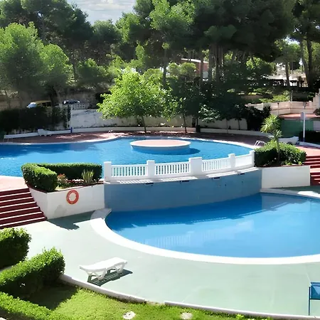 Modern In With Shared Pool דירה *